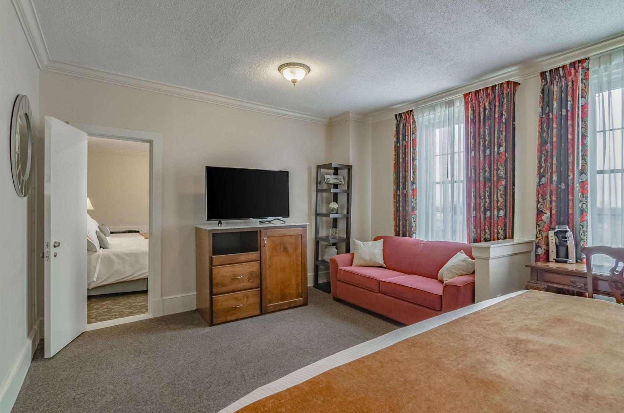 Hotel Bothwell Sedalia Central District, Ascend Hotel Collection Екстериор снимка